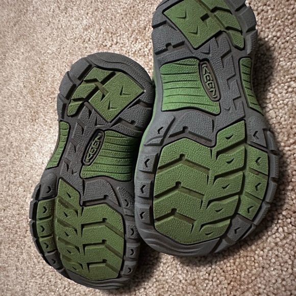 Kids Keen Outdoor Sandals - Picture 4 of 6